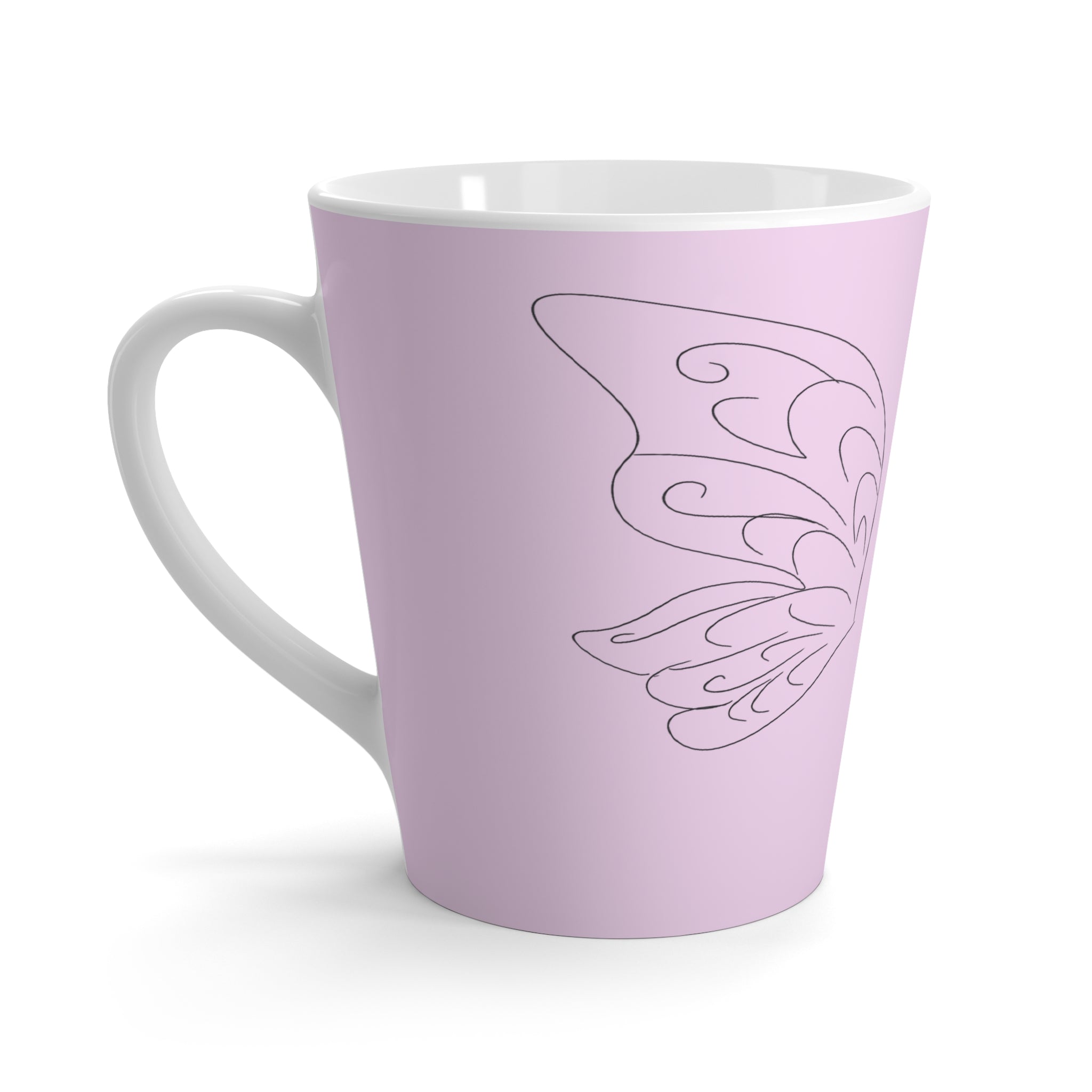 Tasse à café rose avec dessin d’ailes de papillon