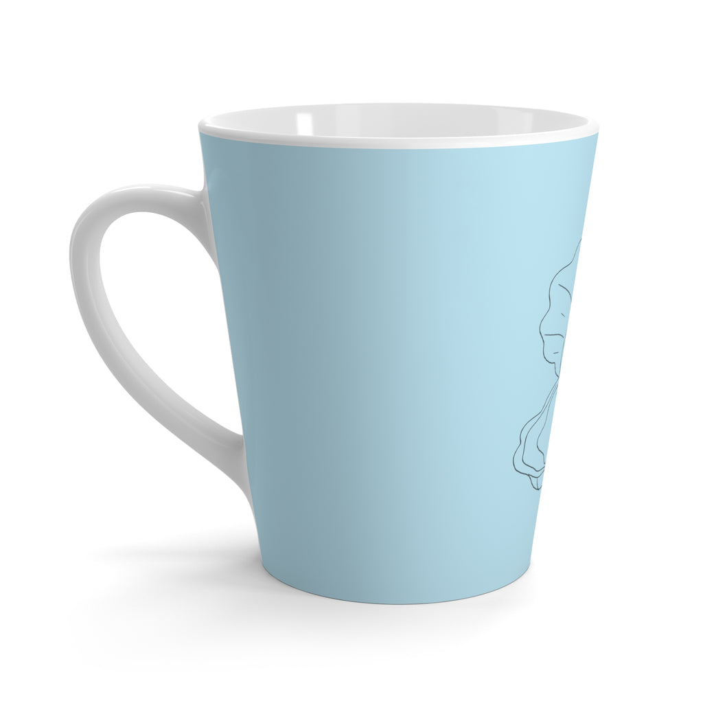 Tasse à café bleu avec dessin de coquillages